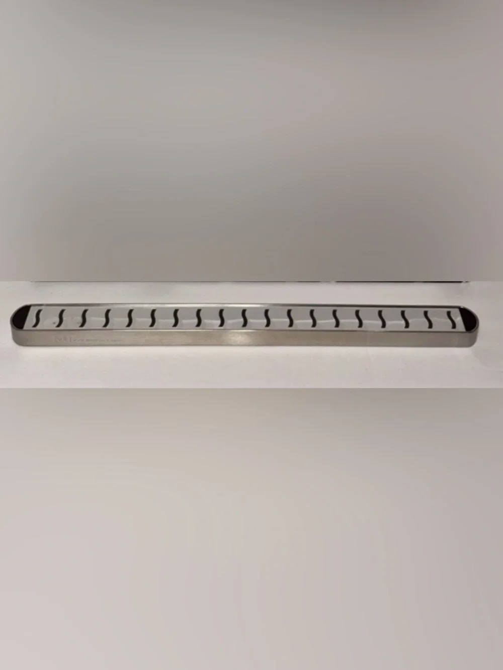 MIU Stainless Steel Magnetic Knife Bar 20”